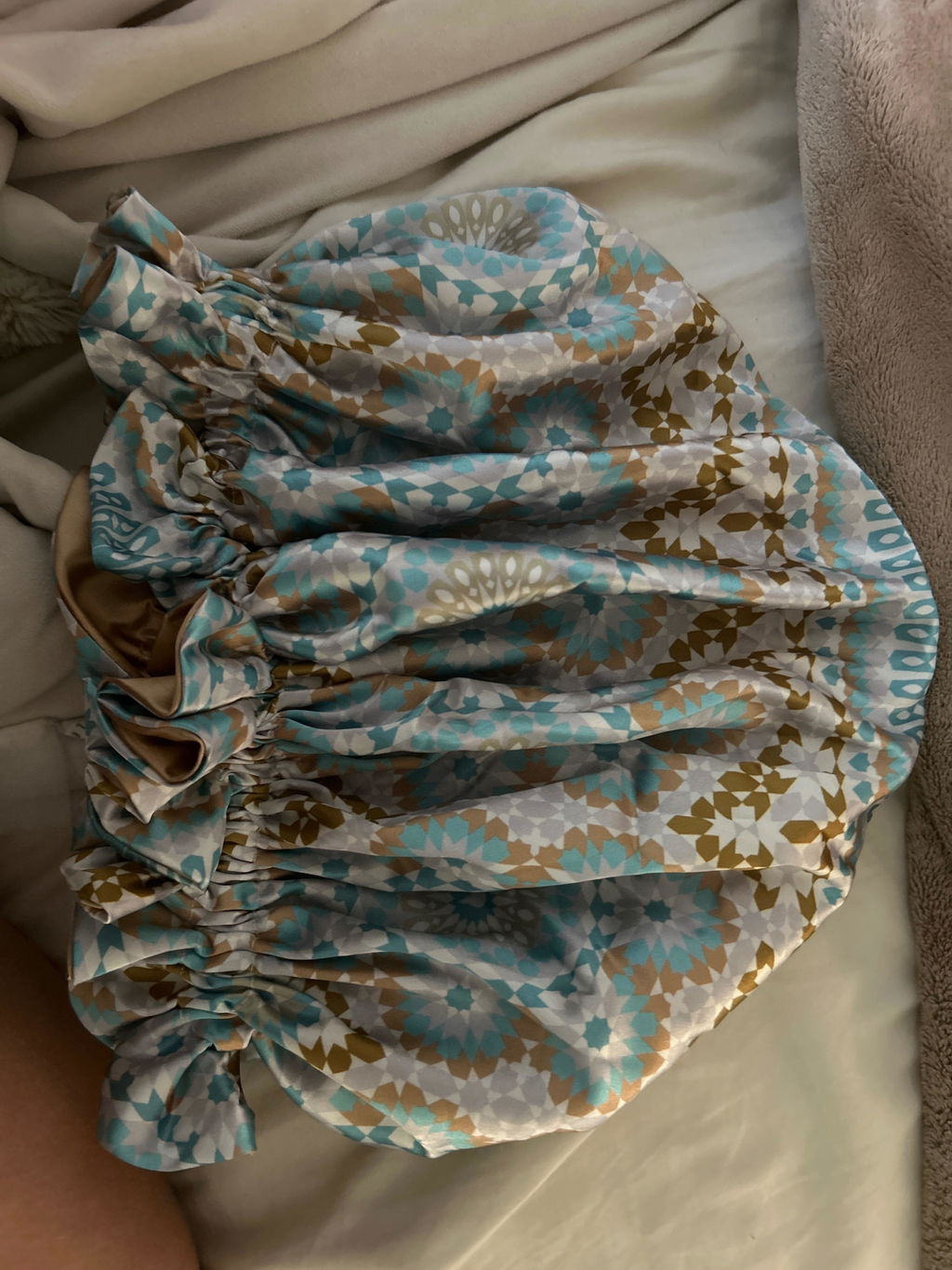 Bounce Curl Satin Hair Bonnet Schlafhaube für Locken verstellbar