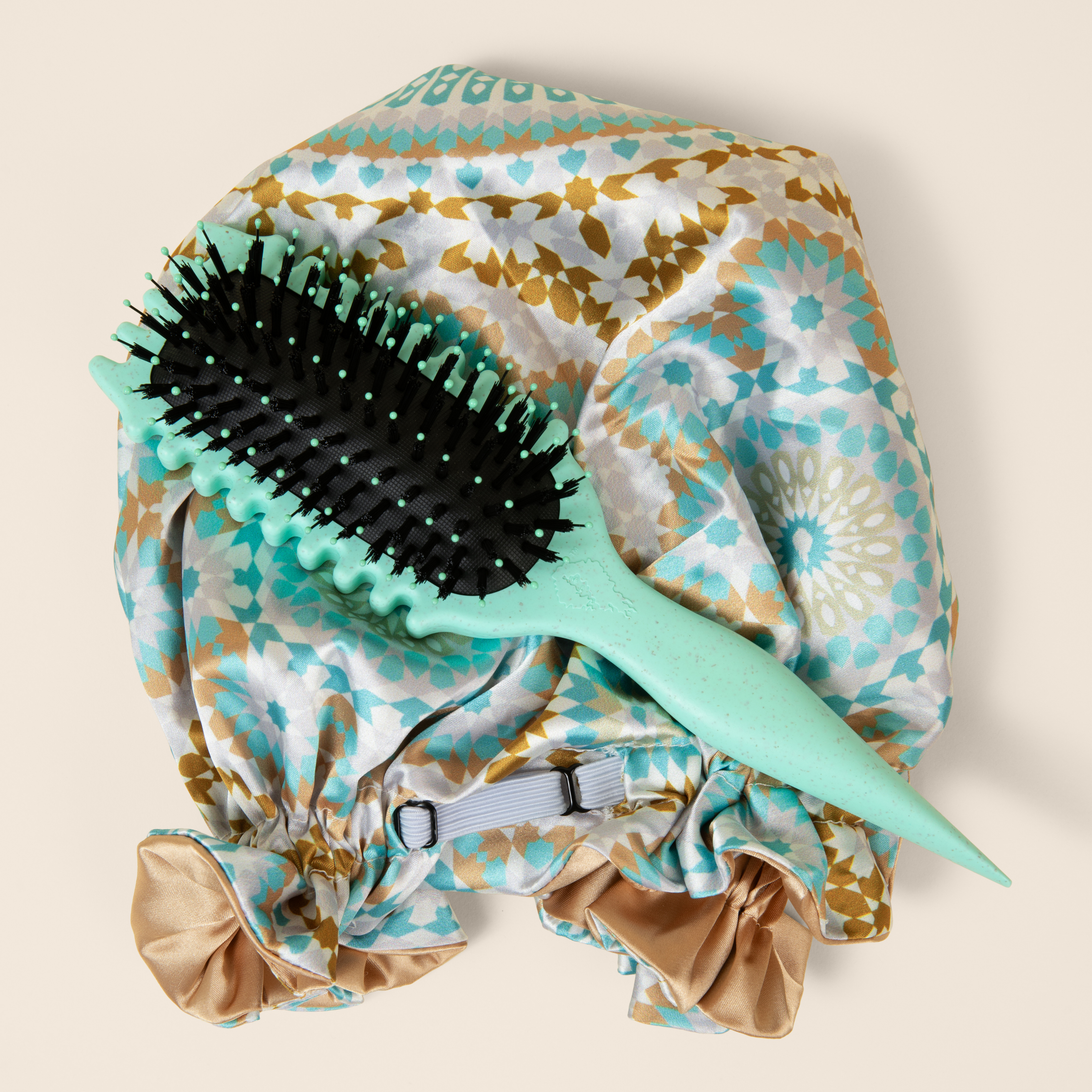 Bounce Curl Slay Stay Define Brush Bonnet Lockenset