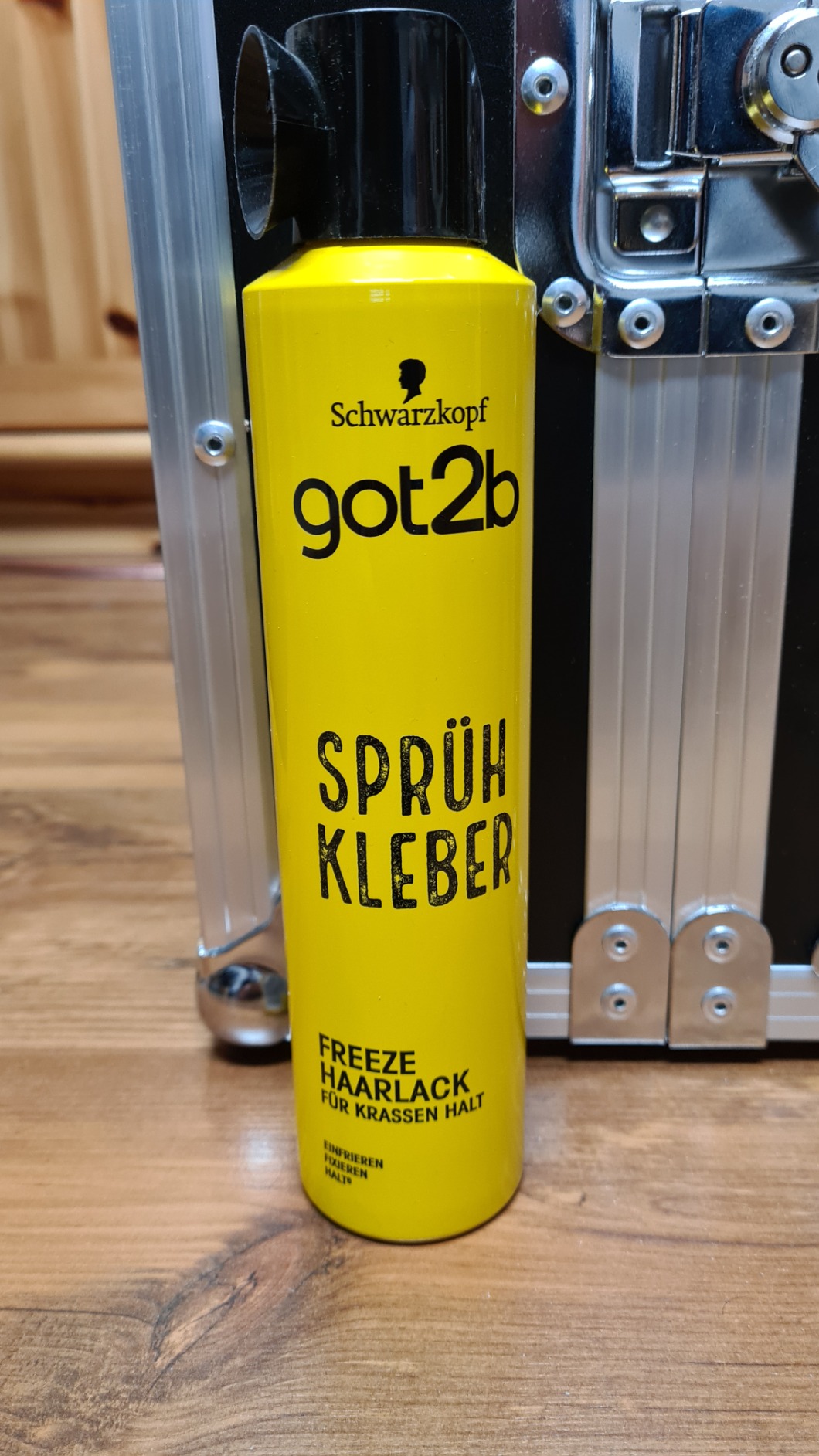 got2b Sprühkleber Freeze Haarlack 300ml Halt 6 Fixierung
